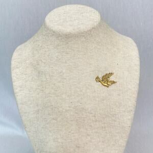 Vintage Valley Casting USA Pin Brooch Gold Tone Bird In Flight